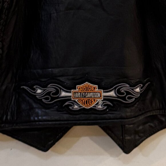 Women’s Harley Davidson Leather Riding Vest - Picture 2 of 7